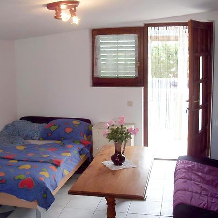 Apartments Tuka Near The Beach Вир Екстер'єр фото