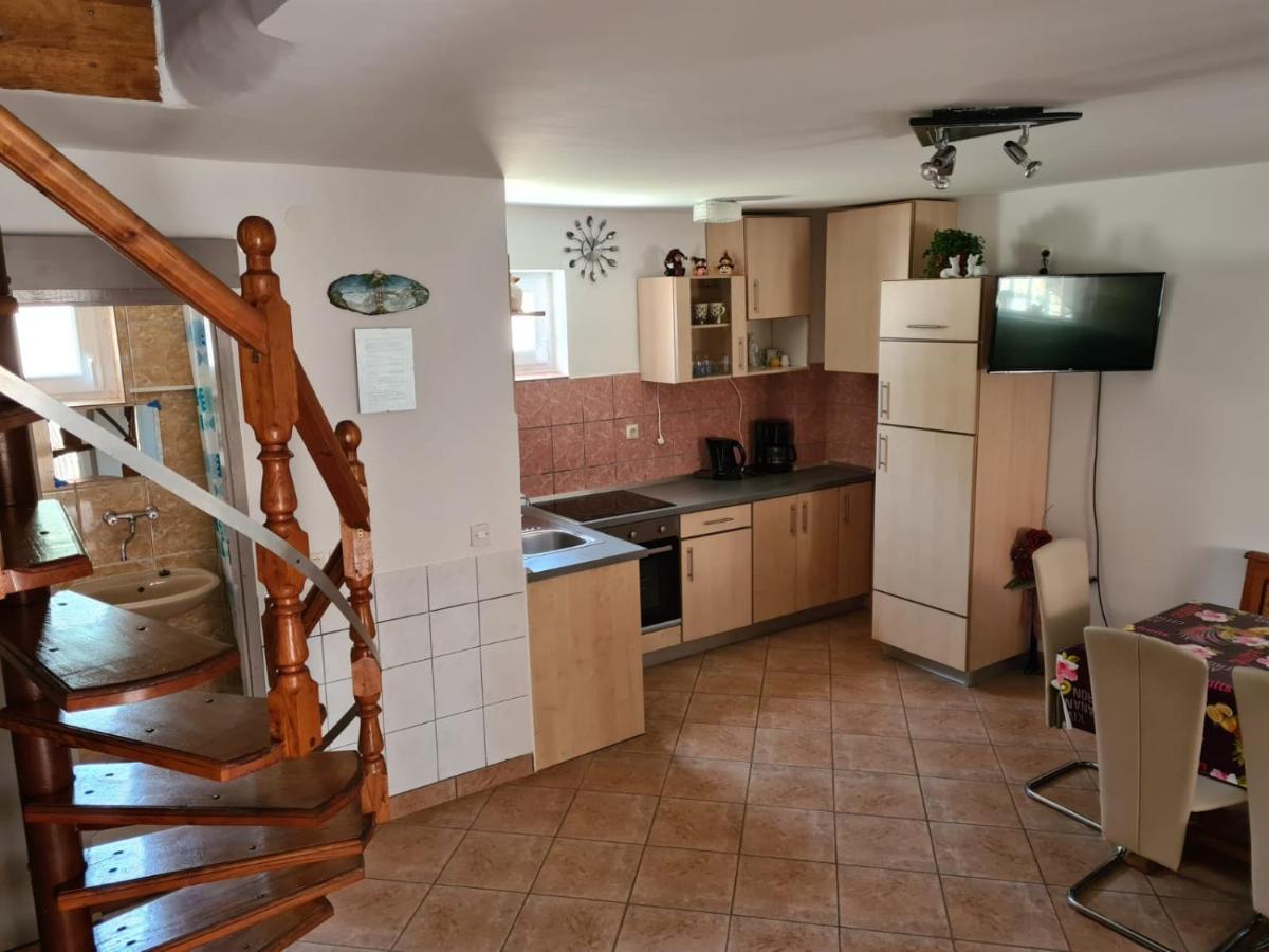 Apartments Tuka Near The Beach Вир Екстер'єр фото