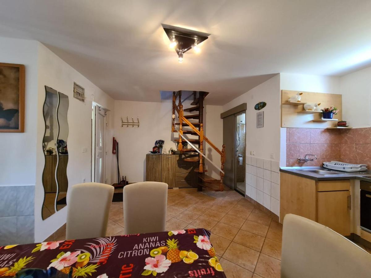 Apartments Tuka Near The Beach Вир Екстер'єр фото