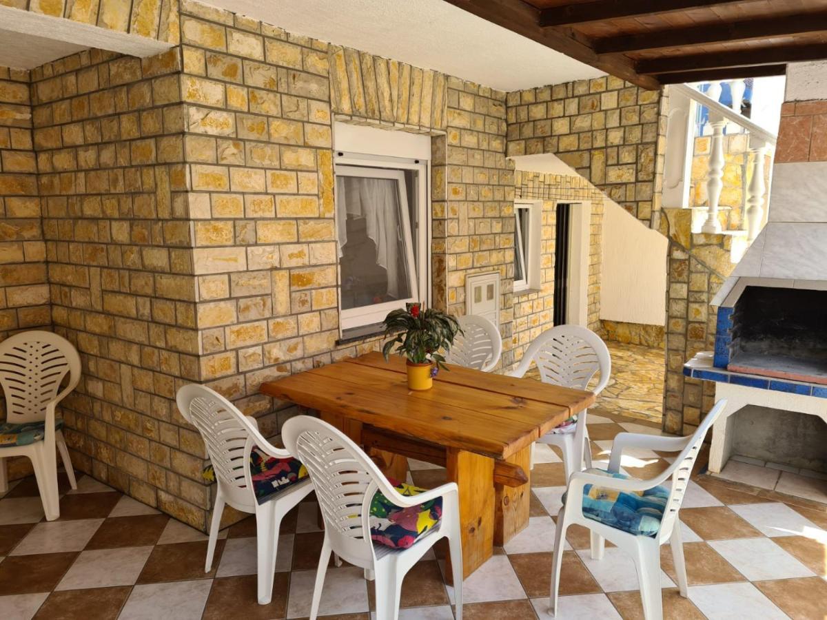 Apartments Tuka Near The Beach Вир Екстер'єр фото