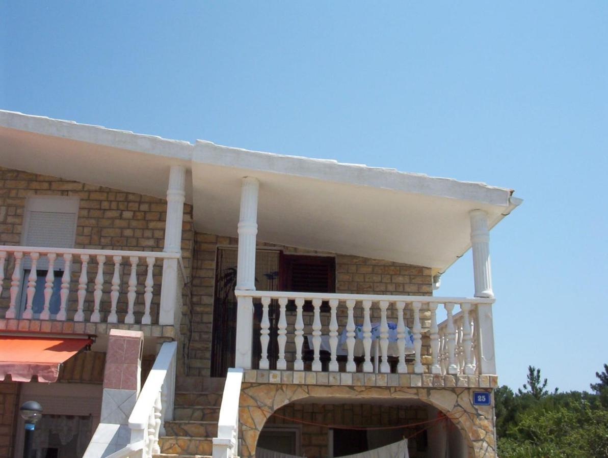 Apartments Tuka Near The Beach Вир Екстер'єр фото